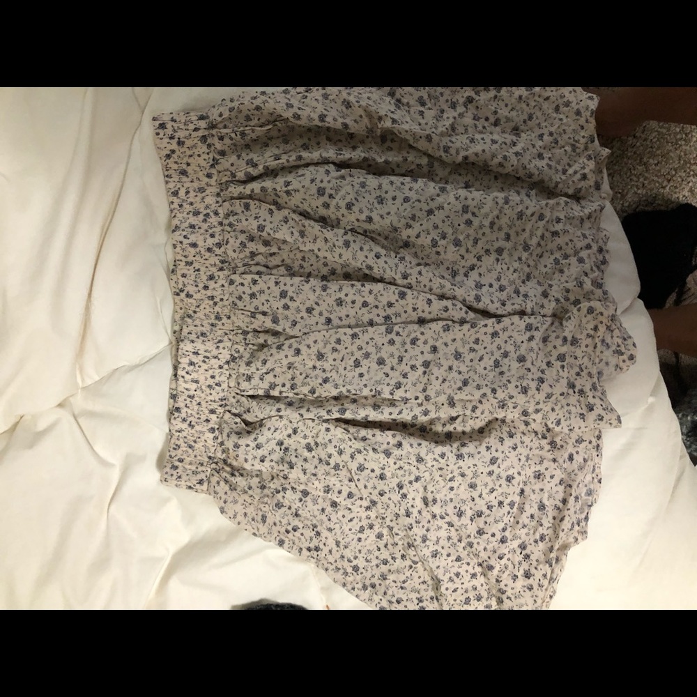 Brandy Melville skirt